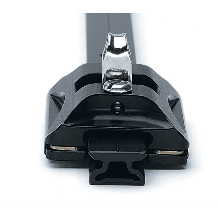 HARKEN 22mm Low-Load Car — Pivoting Shackle